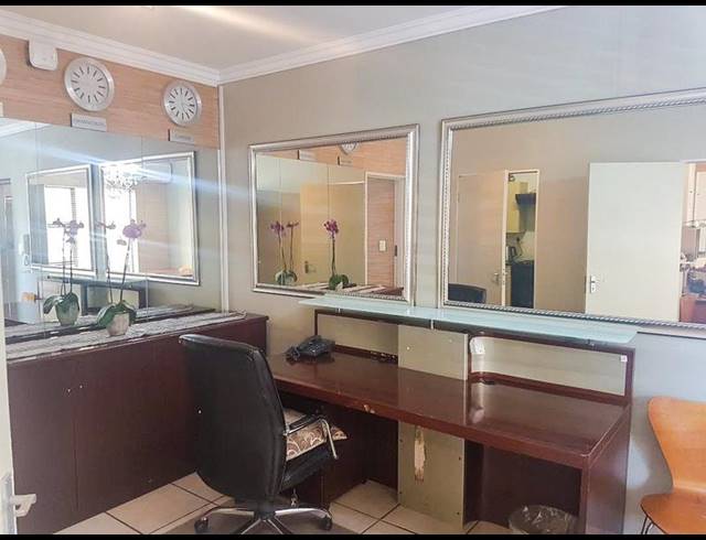 1 BEDROOM APARTMENT FOR SALE IN SANDTON CENTRAL